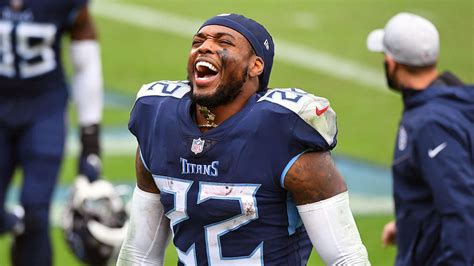 Titans' Derrick Henry gives offensive linemen special gifts for 